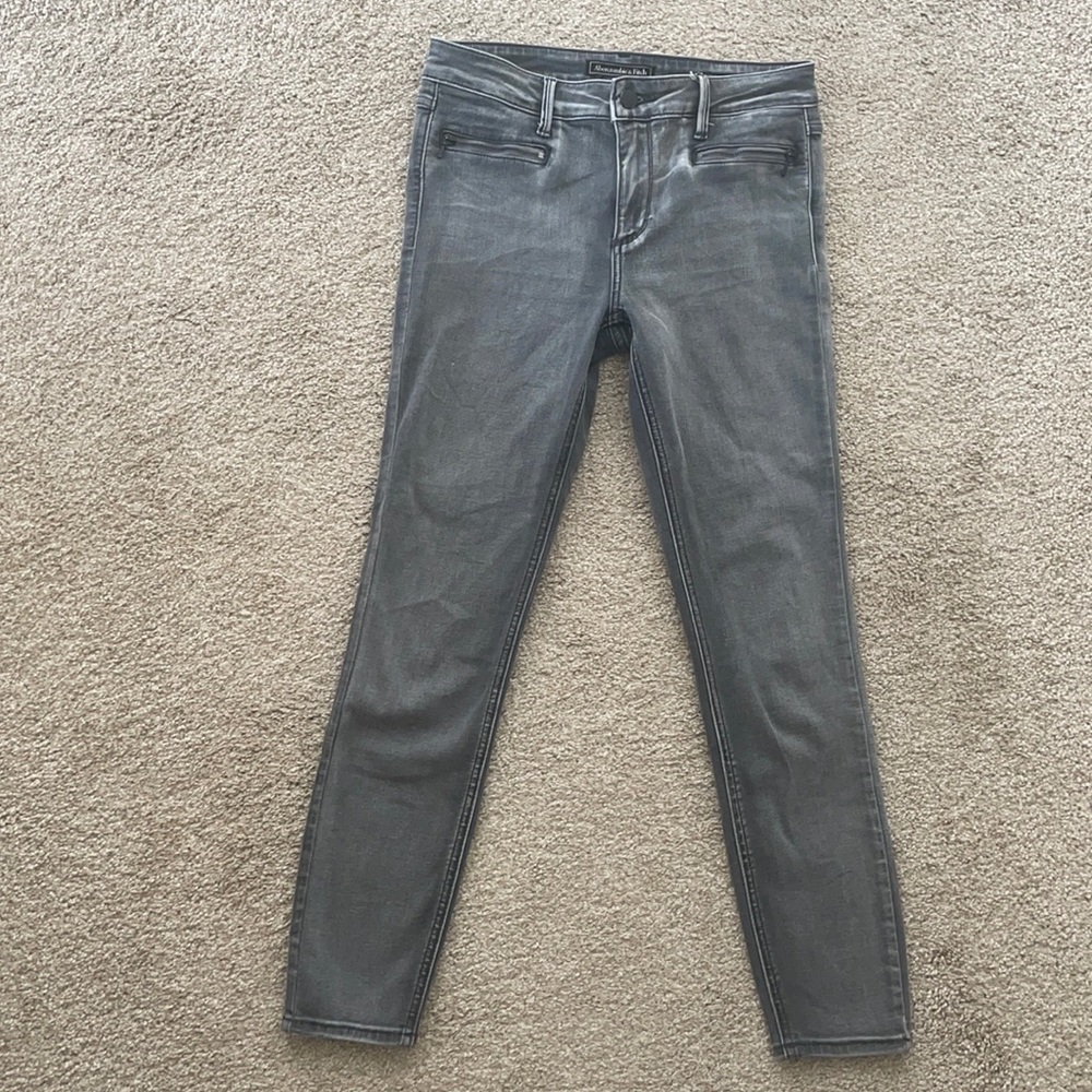 Abercrombie charcoal super skinny ankle jeans